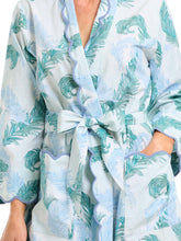 Load image into Gallery viewer, Feather Print Classic Robe