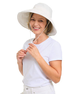 White Pleated Sun-Travel Hat