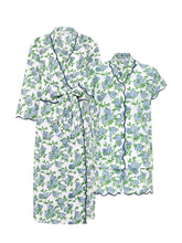 Load image into Gallery viewer, Hydrangea Bundle: Classic Robe + Pajamas with Shorts
