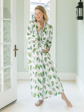 Load image into Gallery viewer, Lily-of-the-valley Fleece Lined Classic Robe