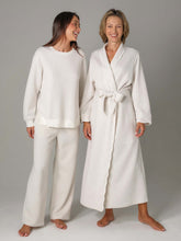 Load image into Gallery viewer, Oatmeal Quilted Classic Robe