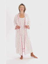 Load and play video in Gallery viewer, Hearts &amp; Arrows Classic Robe
