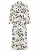 Load image into Gallery viewer, White Hummingbird Classic Robe