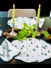 Load image into Gallery viewer, Ski Print Scalloped Napkin and Placemat (set of 4)